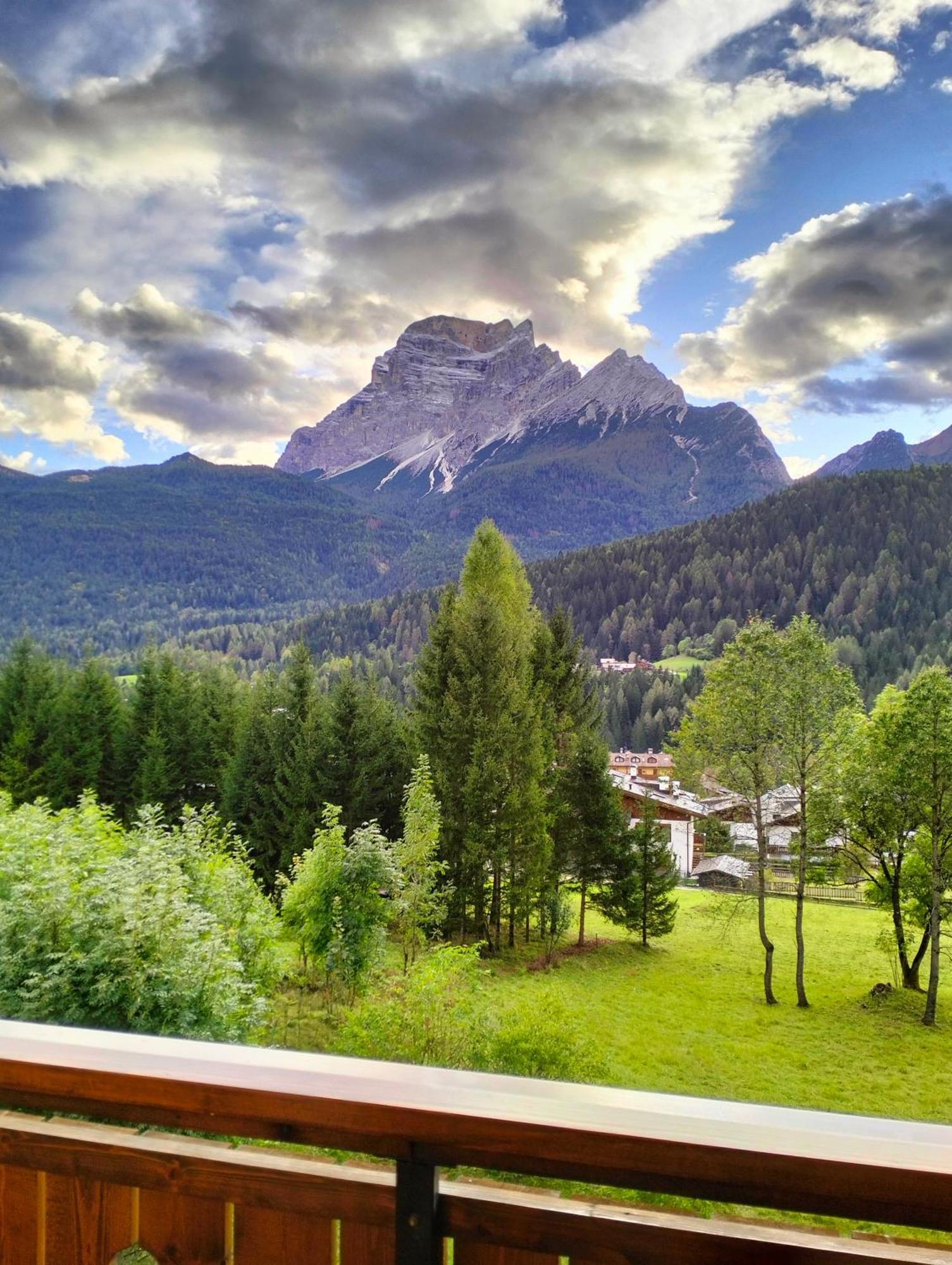 Deliziosa Mansarda Con Vista Dolomiti Apartment ซานวีโต ดิ กาโดเร ภายนอก รูปภาพ